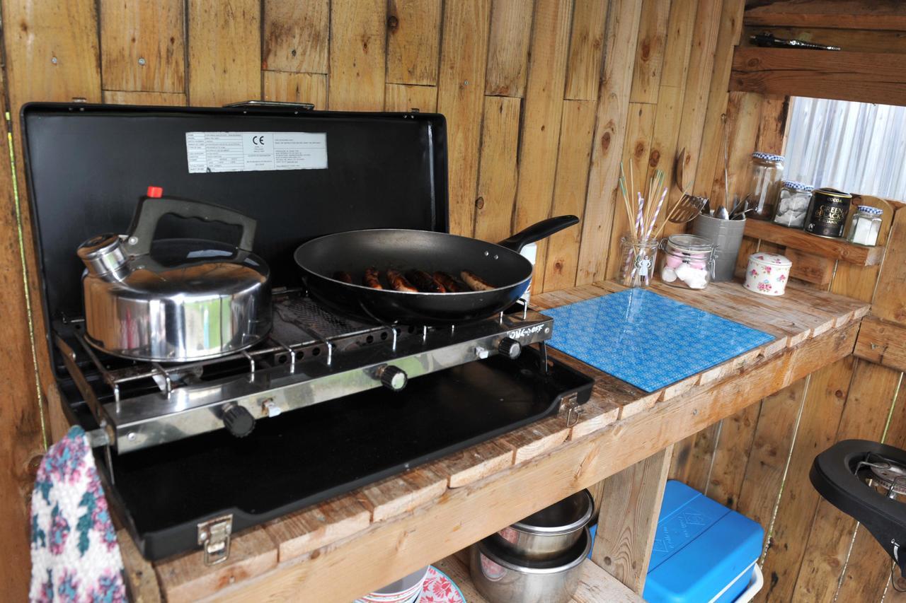 Killarney Glamping At The Grove, Suites And Lodges Exterior photo